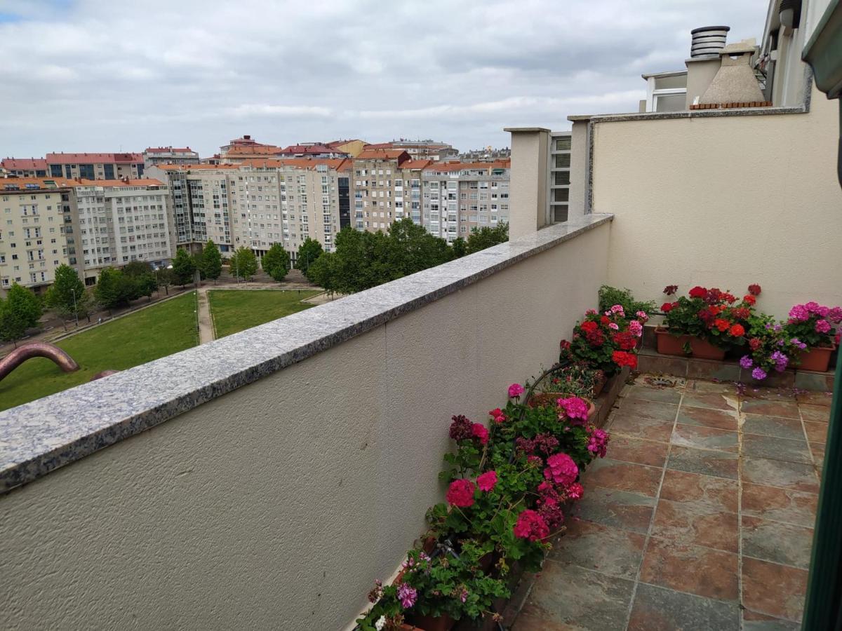 Ferienwohnung Duplex Amplio,Parking Wifi, 2 Terrazas, Bien Conectado Con Playas, Zona Segura Vigo Exterior foto